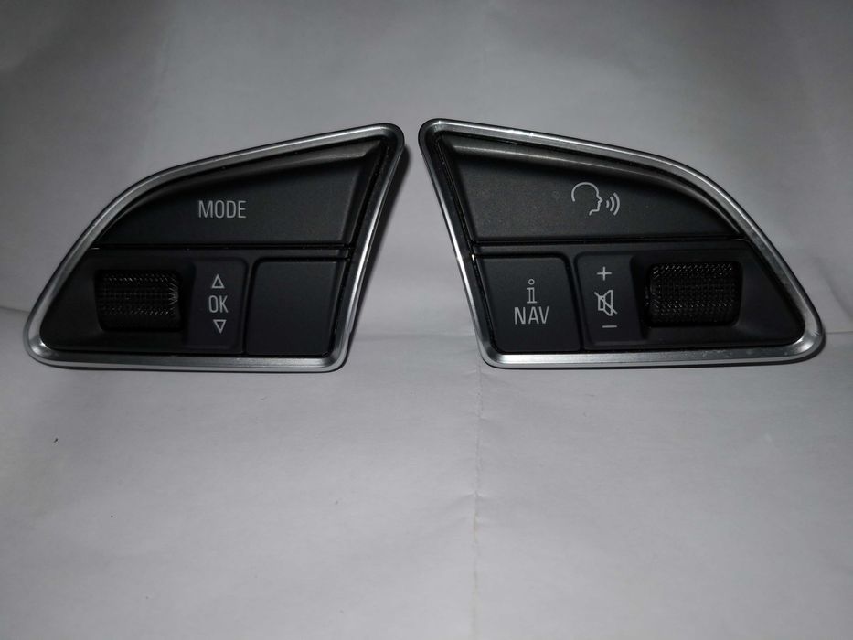 Многофункционални  бутони на волан без DSG пера AUDI A4 A5 Q5 ...