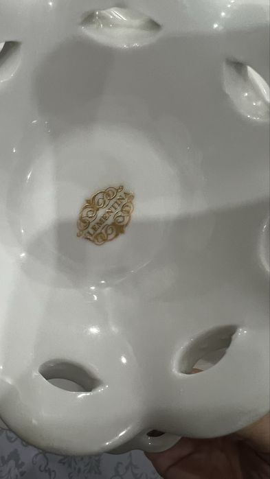 Менажница на ножках