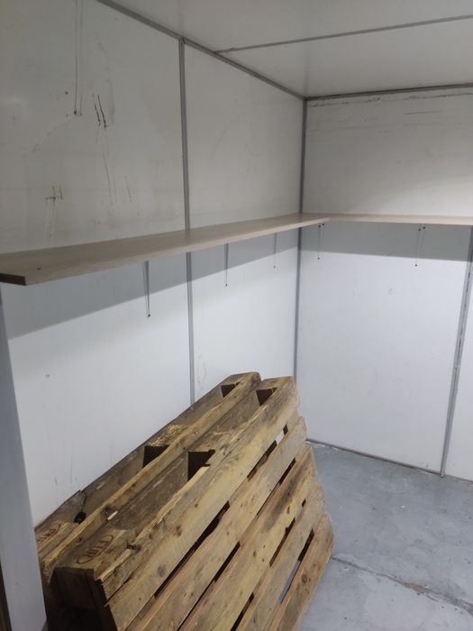 Большая холодильная камера