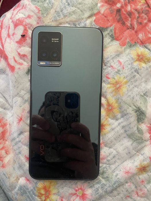 Продам телефон Vivo y33s