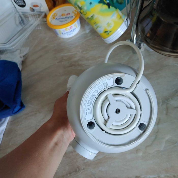 Уред зазатопляне на храна Avent