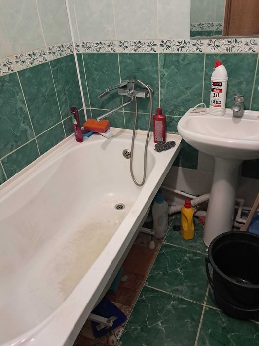 Бөлме жалға беремін. Комната.