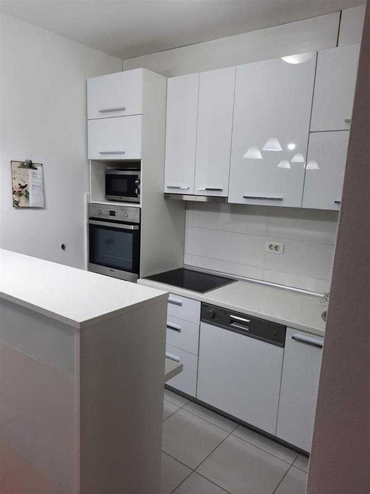 Дава се под наем Тристаен апартамент в Бургас, Лазур - 86 кв.м за 306 € - Снимка #2