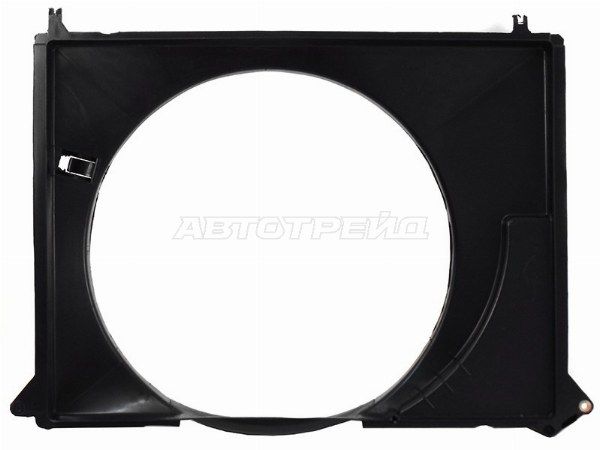 Диффузор радиатора  Toyota Fortuner