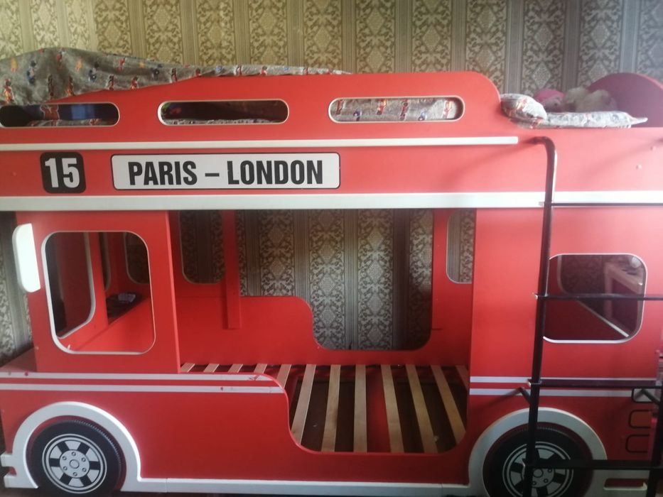 Продам двухярустную кровать