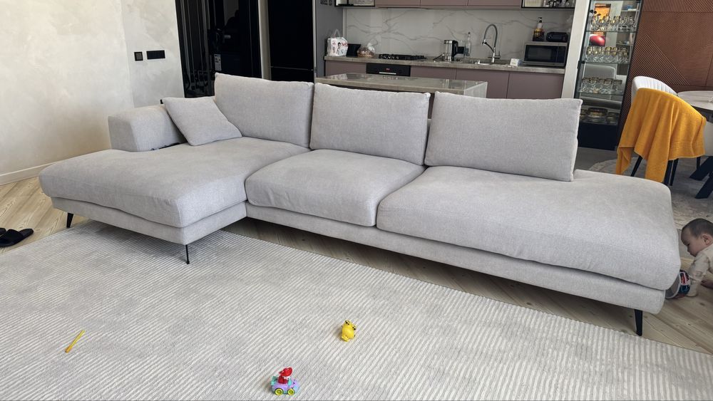 Диван гостиный в идеальном состоянии