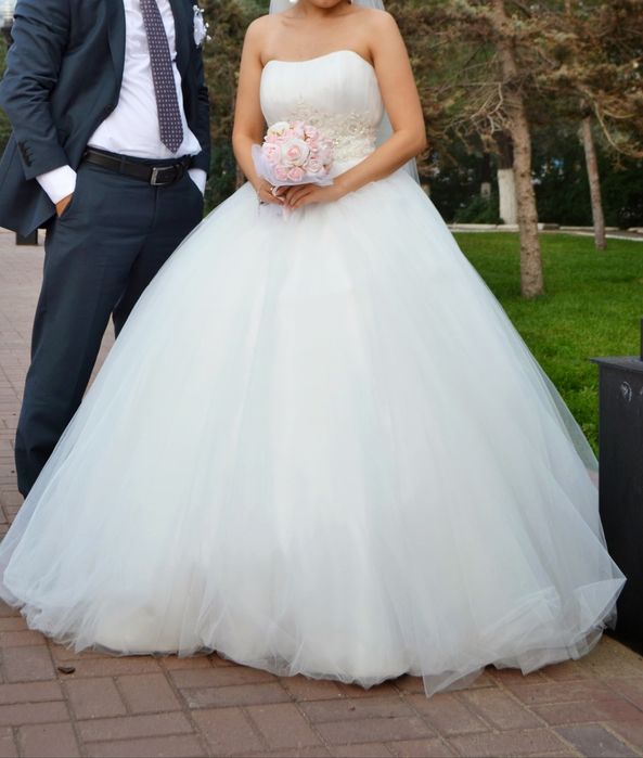 Продам свадебное пышное платье
