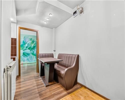 Apartament de vanzare 2 camere Codrul Cosminului