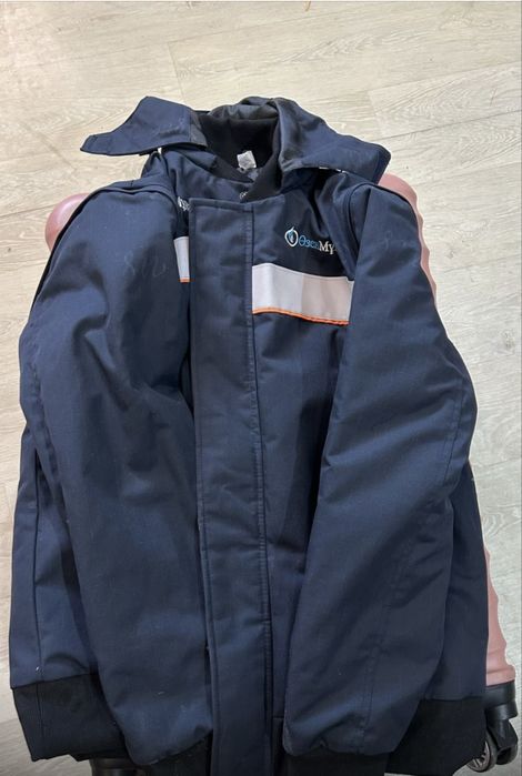 Арнайы қысқы куртка