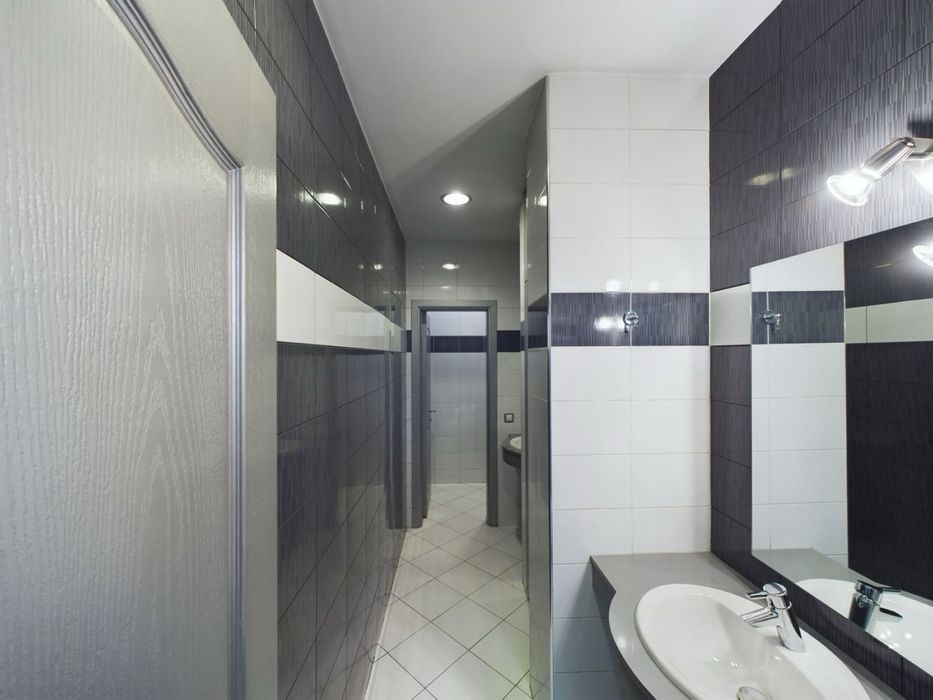 Дава се под наем Офис в София, Павлово - 324 кв.м за 2400 € - Снимка #19