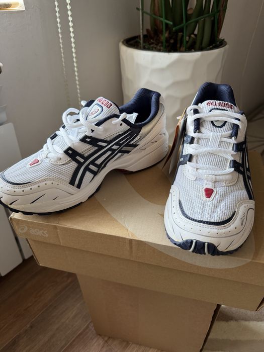 Кроссвоки Asics (новые в коробке)