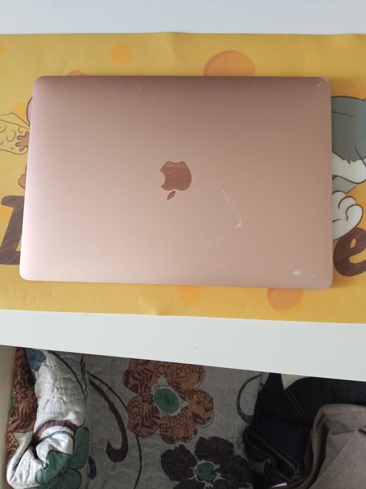 Macbook air Retina 13-inch, 2020