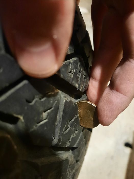 235/85R16 AT гуми за офроуд