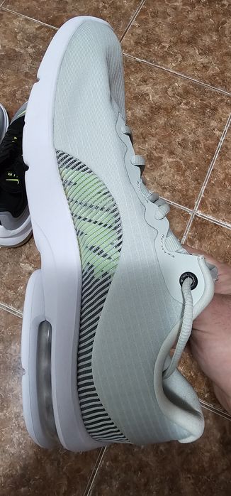 Nike Air Max Advantage 2 44
