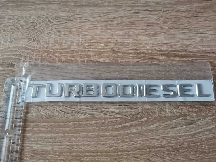 сребрист надпис Mercedes Benz Turbodiesel
