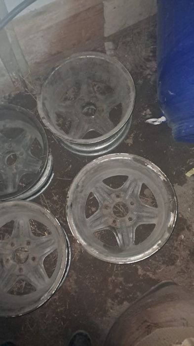 Продам диски мерседес 15