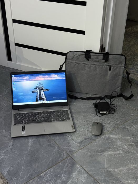 Офисный ноутбук Lenovo