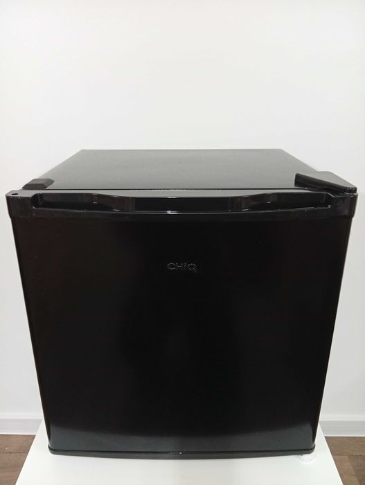 CHiQ Мини хладилник 46L Компактен и тих 35dB