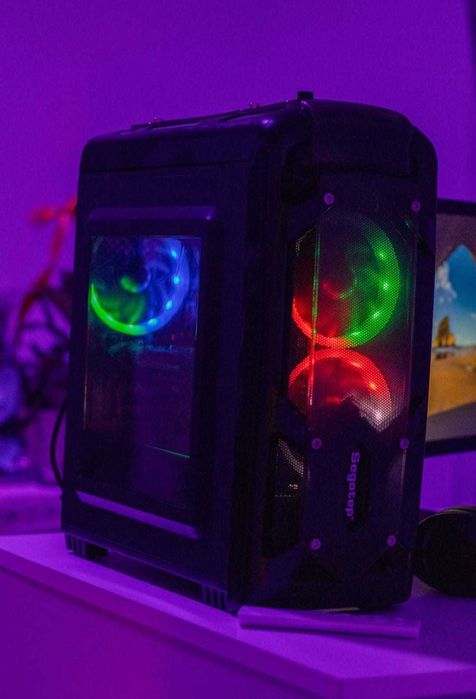 FAC MENTENANTE, REPAR laptopuri,PC-uri,PS4 si Xbox. Fac si build-uri