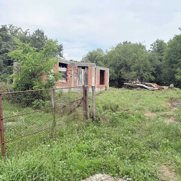 Teren intravilan si agricol,suprafata 10.400m patrati in Maldaresti-Valcea