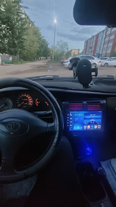 Тайота Карина е  продам
