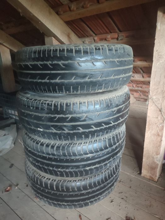 Vând roti de Opel jenți și cauciucuri