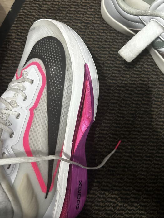 Nike zoomfly 6 pot lasa din pret