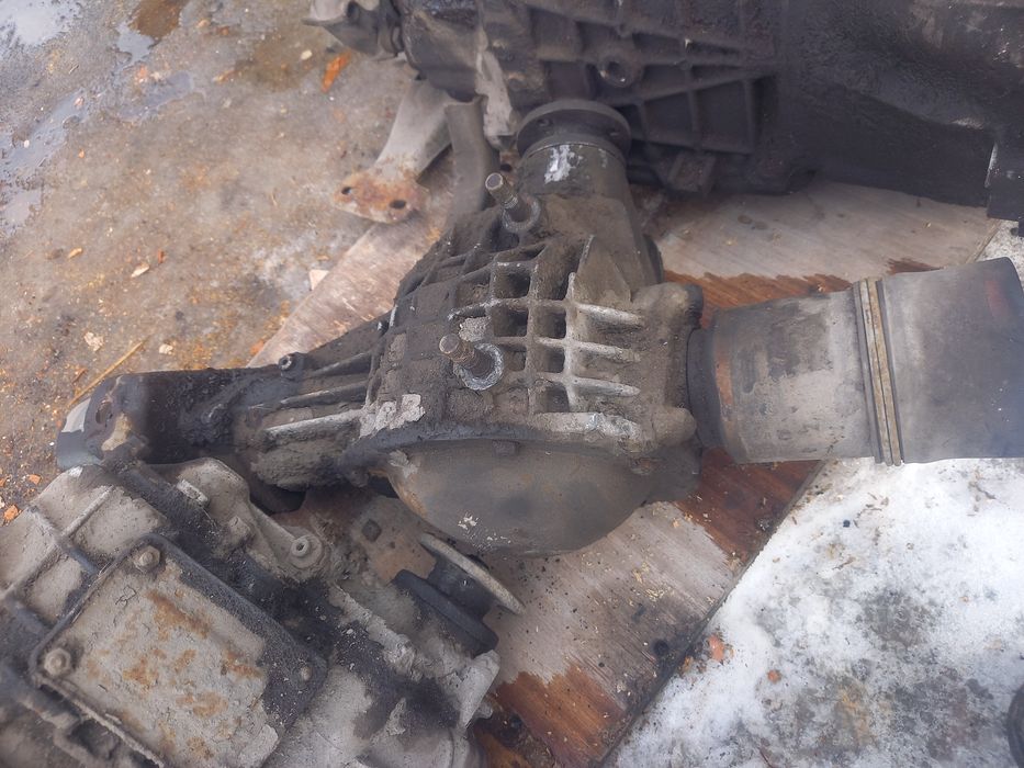 Продаётся нива по запчастям