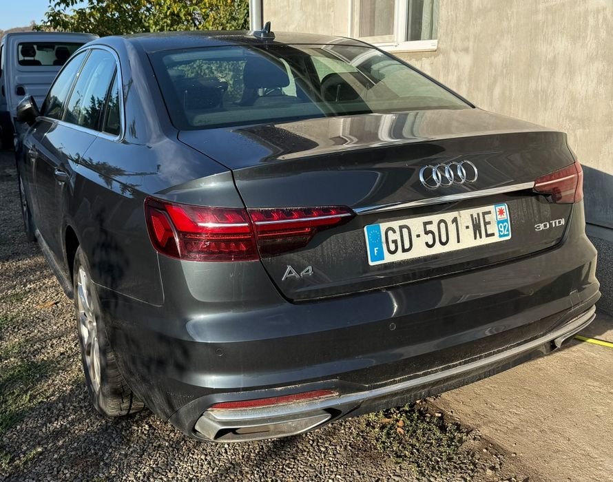 AUDI A4 2022 — imagine 2