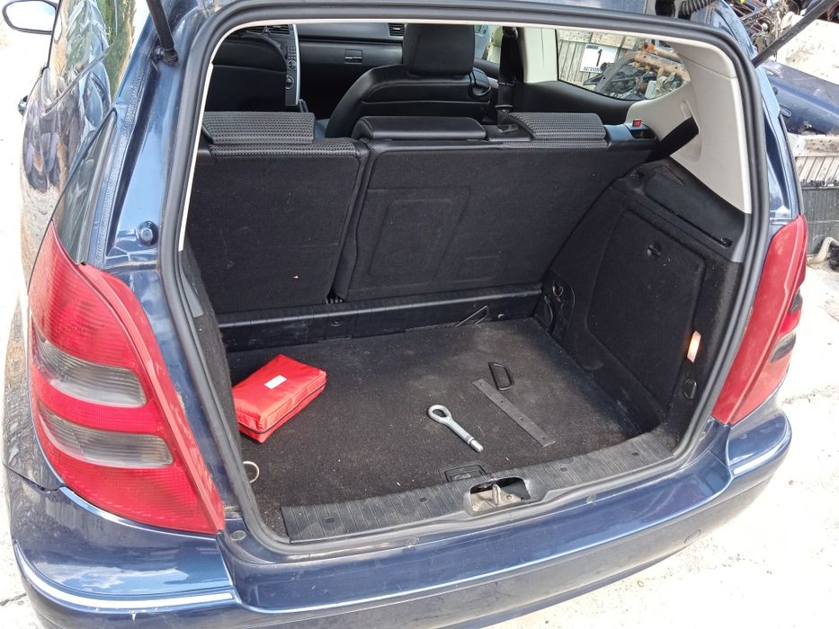 Мерцедес А170 W169 1.7 бензин. Само на части