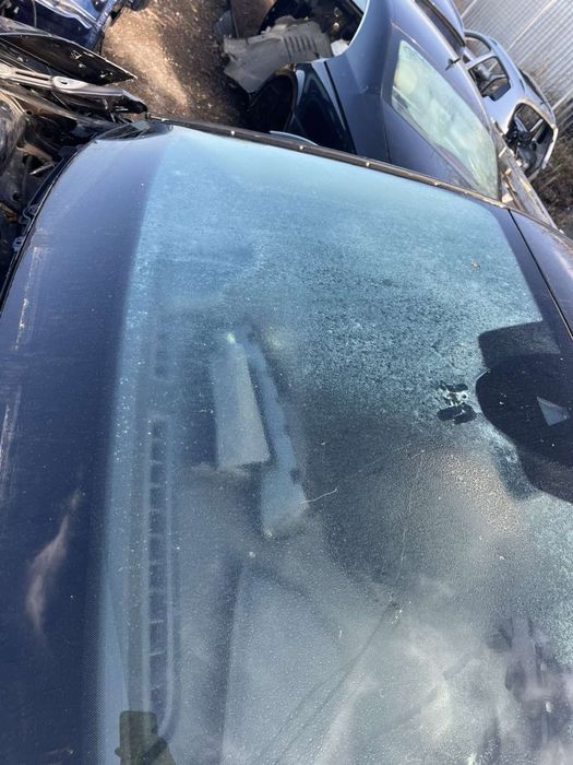 Преден прозорец за Skoda Scala 2020год с камерс за следене на линия