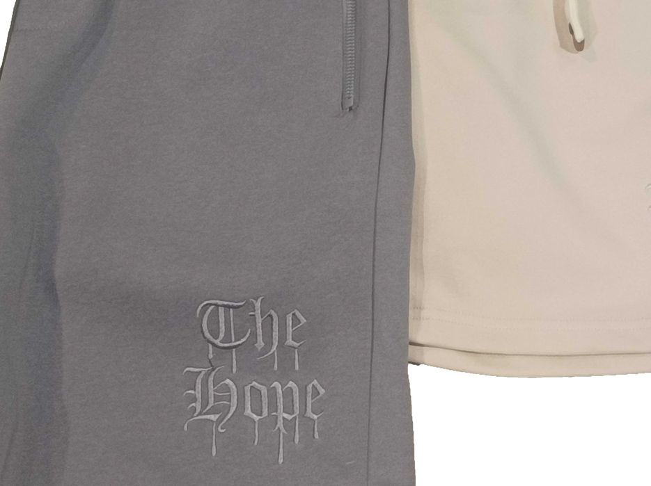 Мъжки бермуди - цветове и размери