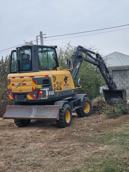 Экскаватор малютка услуги