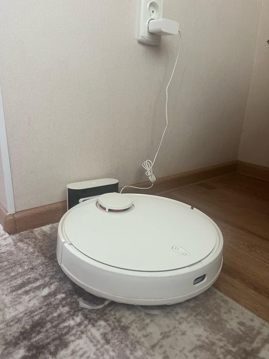 Продам робот пылесос Xiaomi