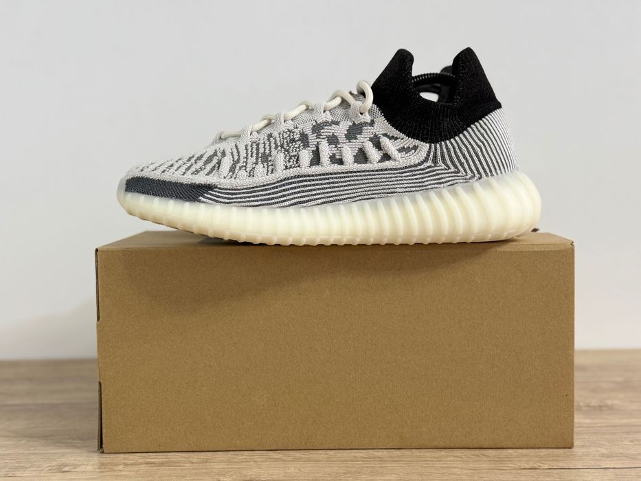 Vând Adidas yzy 350 v2 cmpct