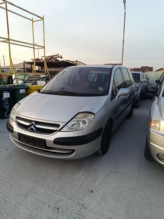 Dezmembrez CITROEN C8  2000 hdi fabricație 2005 cu filtru particule!