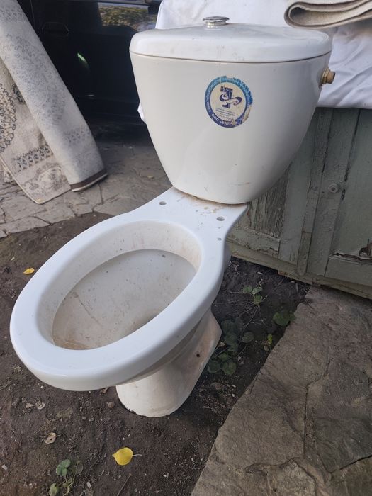 Продам унитаз бу