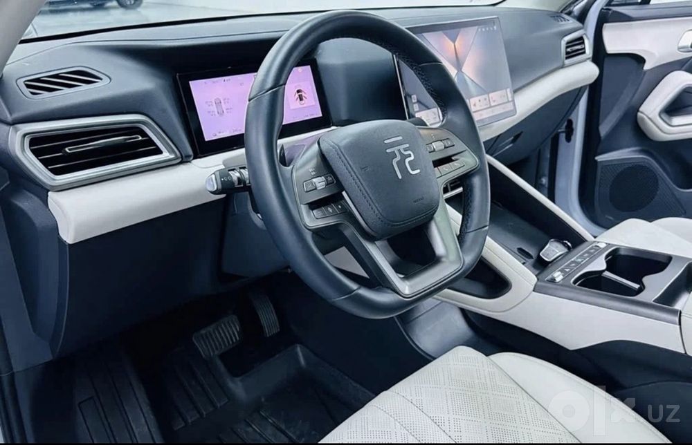 BYD Yuan UP EV очень хорошем комплектации