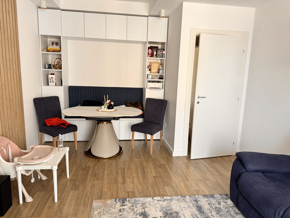Apartament 3 camere Cosmopolis de vanzare