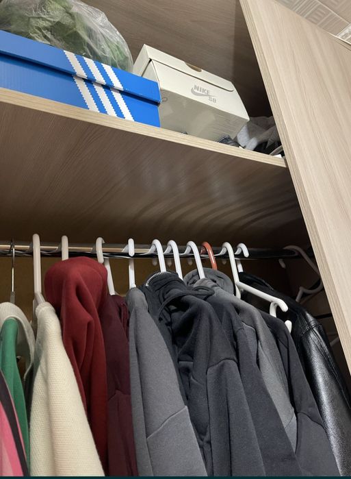 Продам  шкаф для одежды