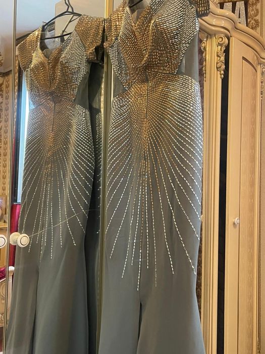 Вечернее платье шикарное