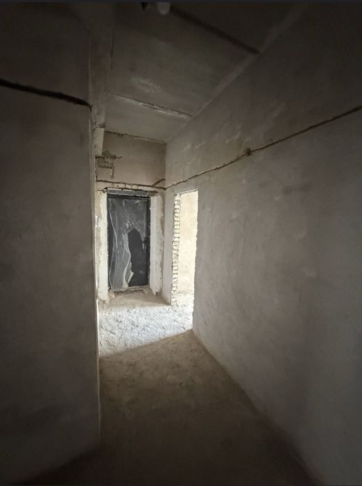 3 хонали 102 кв/м - 1 этаж КОРОБКА квартира тез сотилади | 3 xonali uy