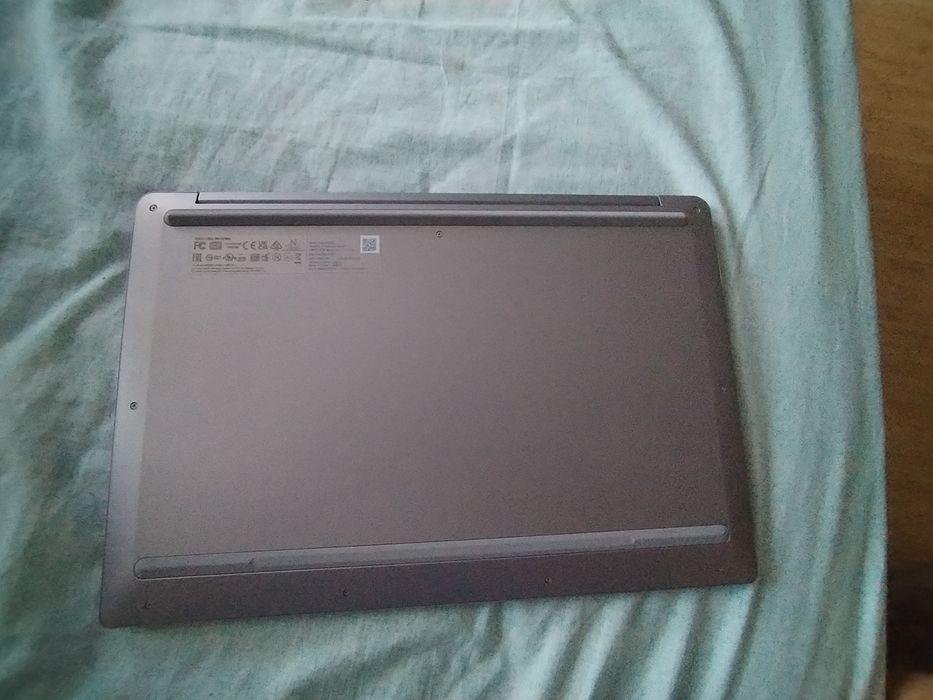 Продавам лаптоп / Chromebook Lenovo 3i-15 (15.6"), нов внос от Германия
