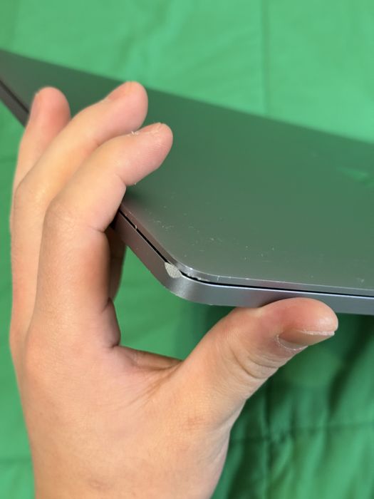 Продам MacBook Pro 16 1TB