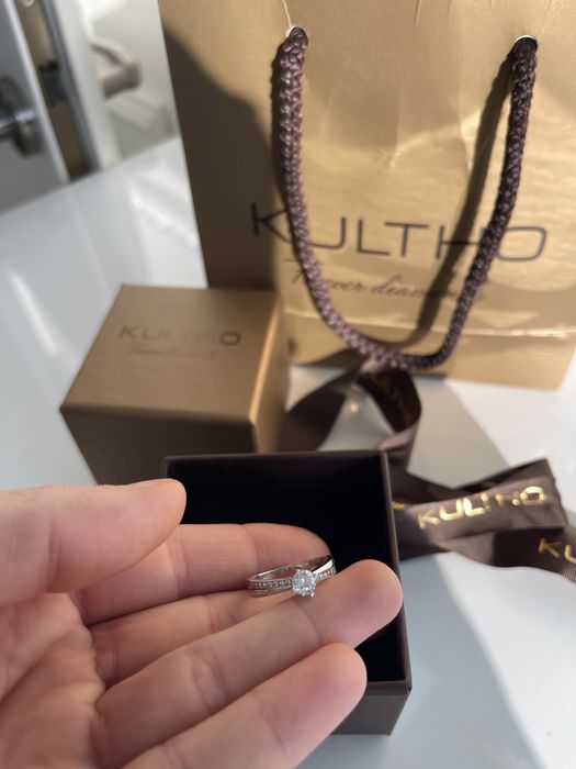 Inel de logodna din aur alb