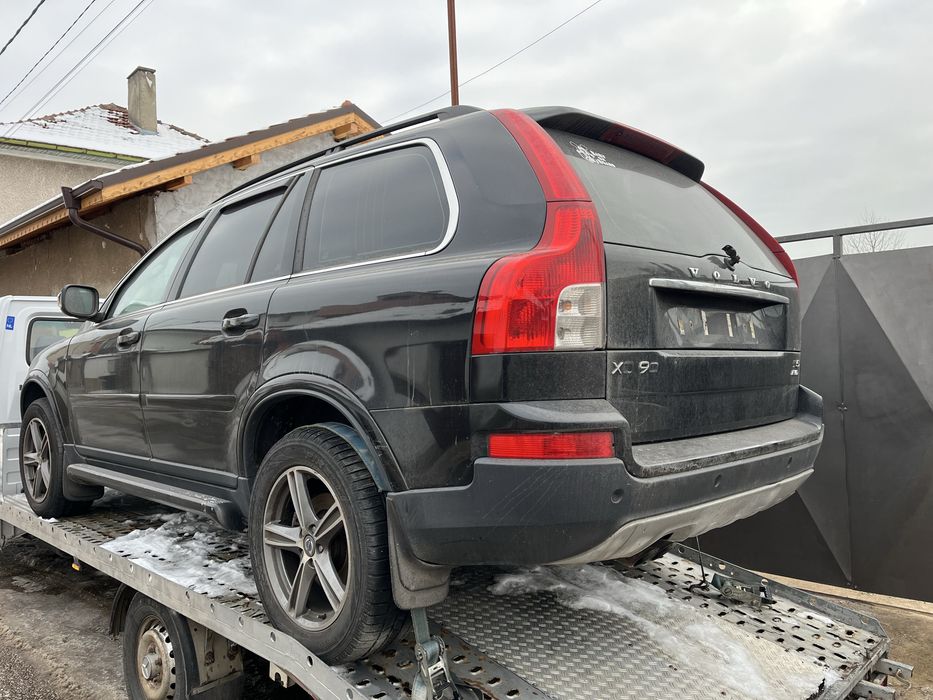 Volvo XC90 D5 на части
