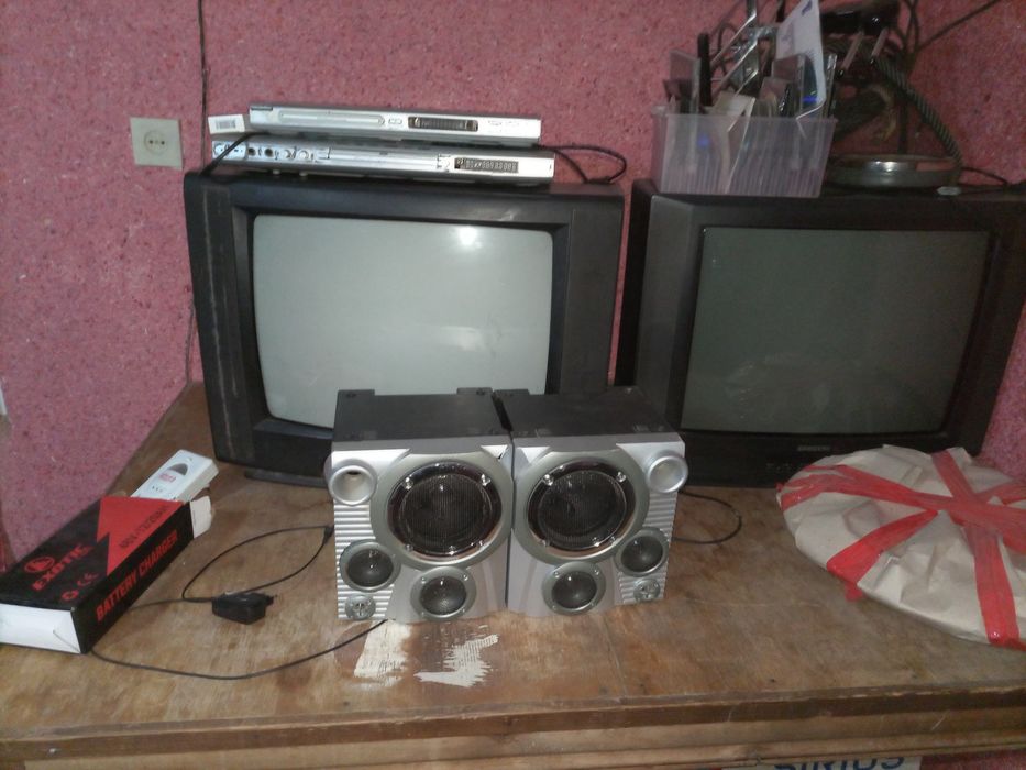 Телевизоров бор ишлайди