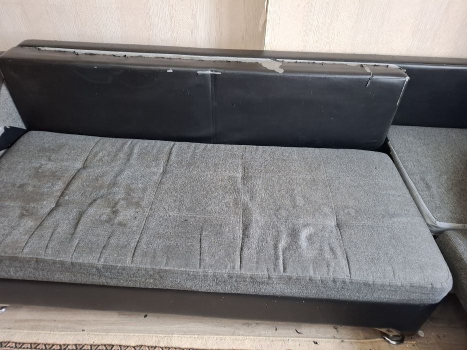 Отдам даром диван кресло камод