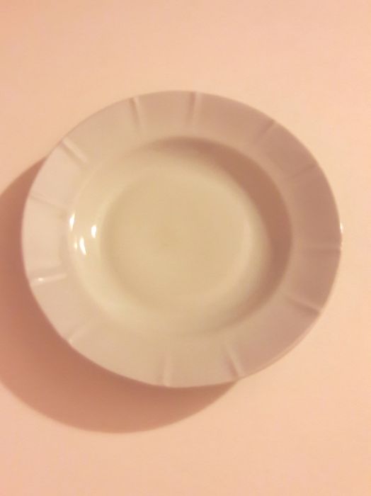 Стари Български Порцеланови Чинии и купички