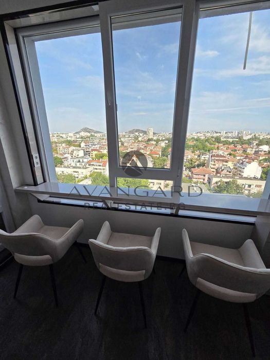 Продава се Тристаен апартамент в Пловдив, Център - 120 кв.м за 2384 €/кв.м - Снимка #3